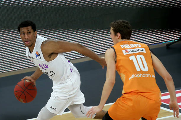 他们的防守 他们的防守