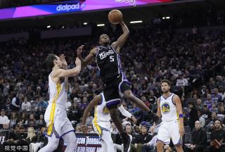 保持冷静的 保持冷静的