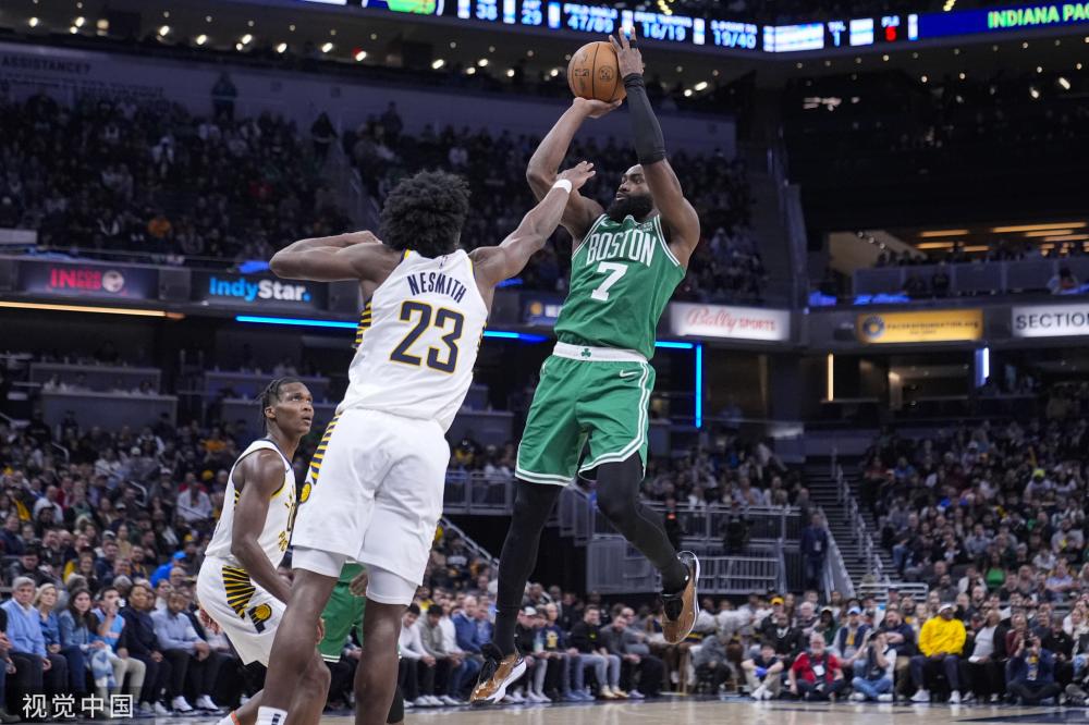 担中锋重任 担中锋重任