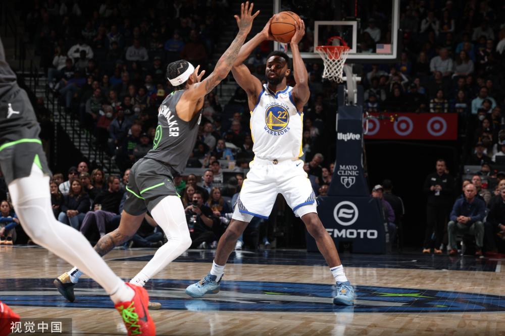 尤为引人瞩 尤为引人瞩