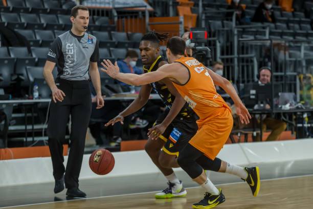 诞生与成长 诞生与成长